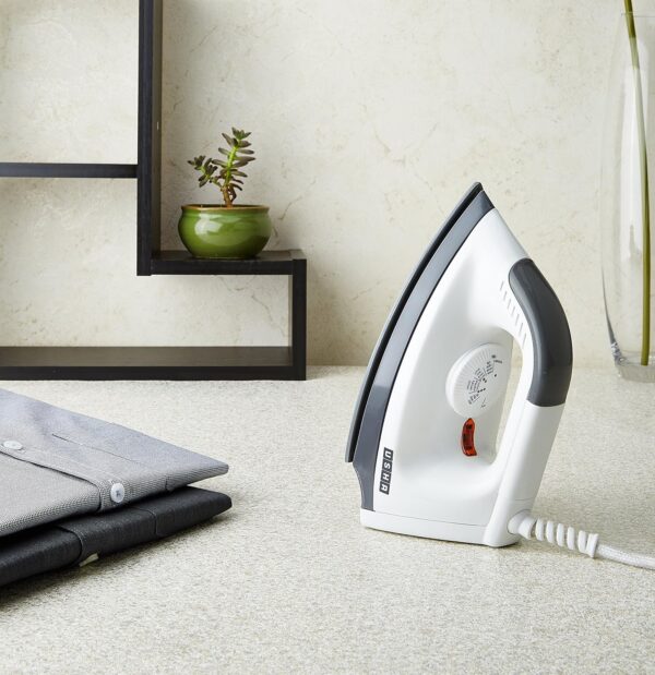 Usha 1000W Dry Iron (EI 1602) with non-stick soleplate and adjustable temperature control